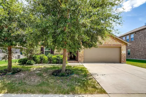 1113 Foxglove Ln, Burleson, TX 76028