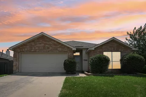 4604 Barnhill Ln, Fort Worth, TX 76135
