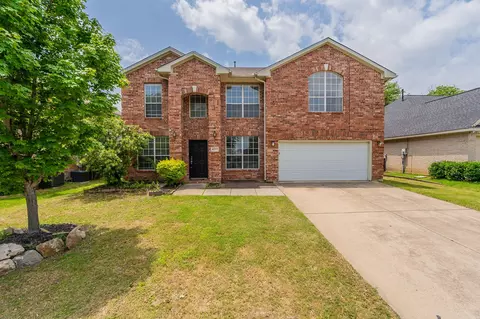 4717 Lincolnshire Dr, Grand Prairie, TX 75052