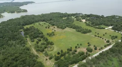 335 W Dickson Ln, Oak Point, TX 75068