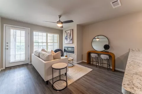 6108 Abrams Rd #214, Dallas, TX 75231