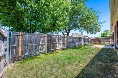 203 Foreman Dr, Euless, TX 76039 photo 33