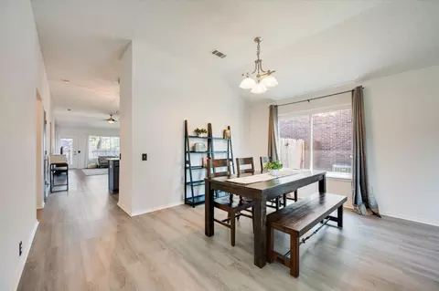 203 Foreman Dr, Euless, TX 76039 photo 9