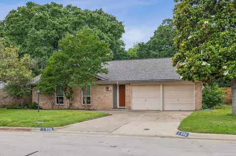 406 Canyon Ridge Dr, Euless, TX 76040