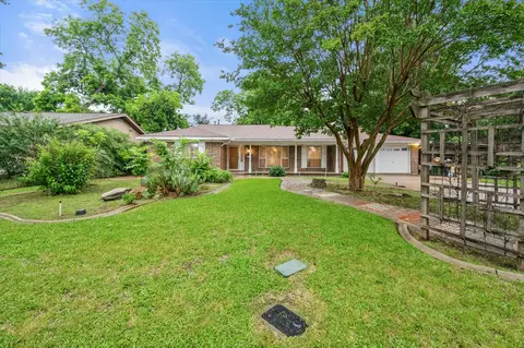 128 Peyton Pl, Arlington, TX 76010
