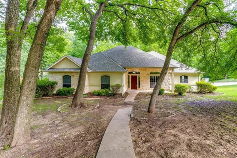 4821 La Rinconada Dr, Midlothian, TX 76065