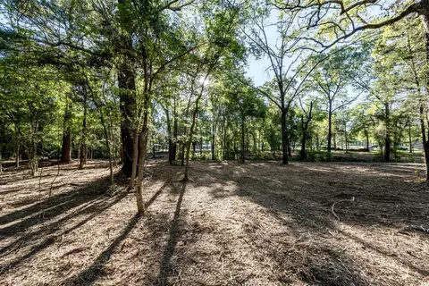 241 An County Road 1371, Palestine, TX 75801