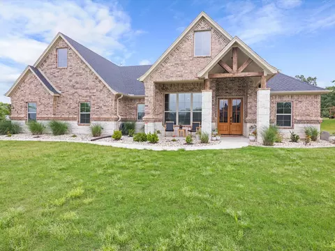 1024 Horizon Trace Dr, Azle, TX 76020