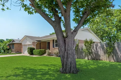 801 Bandera Ln, Garland, TX 75040