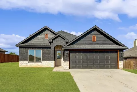 106 Landry Ave, Godley, TX 76044