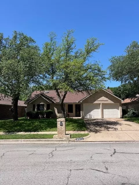 6813 Mesa Dr, North Richland Hills, TX 76182