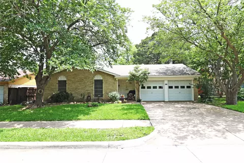 822 Birchwood Dr, Garland, TX 75043