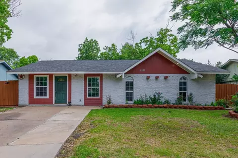 1513 Deepwood Dr, Garland, TX 75040
