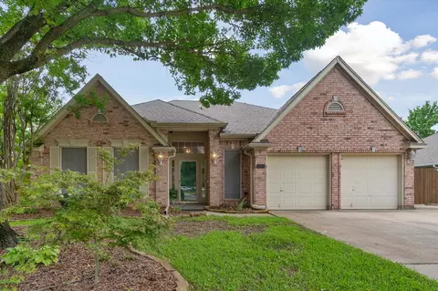 3304 Arcadia Dr, Arlington, TX 76017