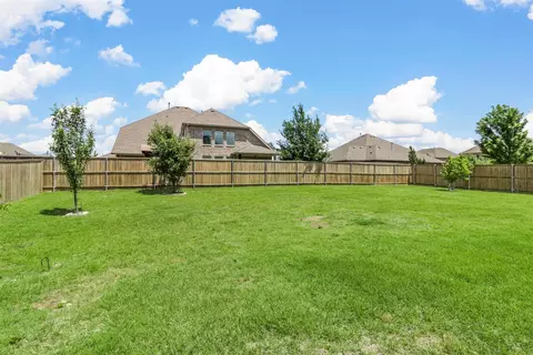 Exterior - 241 Dianna Dr, Prosper, TX 75078 photo 4 of 5