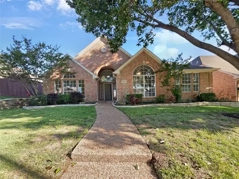1409 Santa Fe Trl, Irving, TX 75063