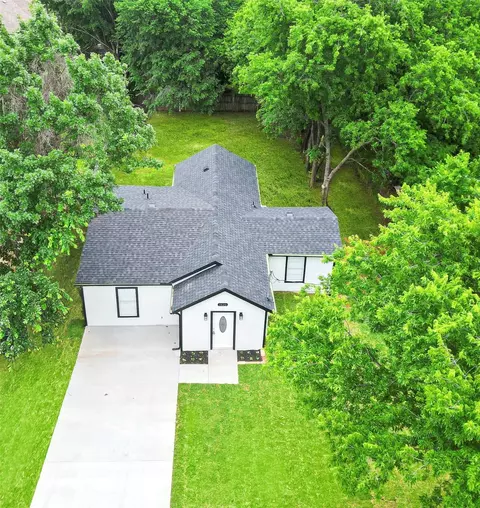 3820 Elm St, Euless, TX 76040