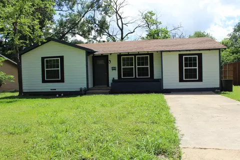 115 Oak Dr, Terrell, TX 75160