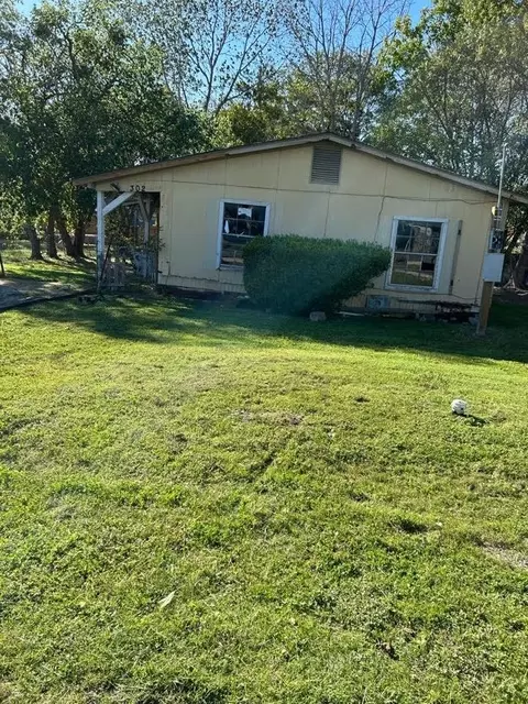 302 Moreview St, Red Oak, TX 75154