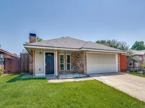 2022 Avignon Dr, Carrollton, TX 75007