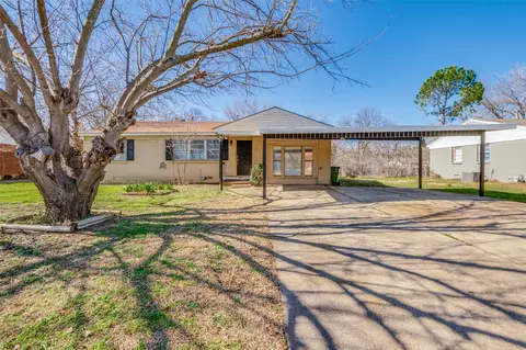 2002 Meadow Ln, Arlington, TX 76010