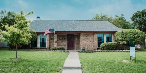 8410 Kensington Dr, Rowlett, TX 75088