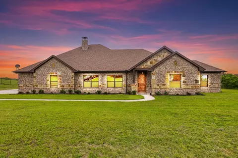 551 Pearson Ranch Rd, Weatherford, TX 76087