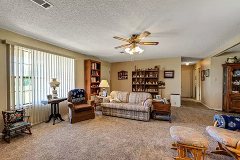 Living - 758 Maxx Rd, Mead, OK 73449 photo 3 of 7