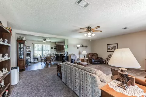 Living - 758 Maxx Rd, Mead, OK 73449 photo 5 of 7