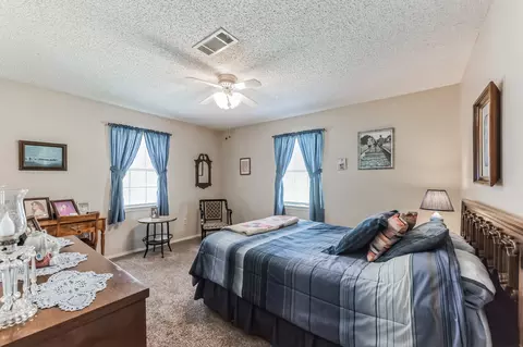 Bedroom - 758 Maxx Rd, Mead, OK 73449 photo 1 of 4