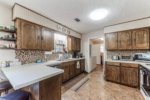 Kitchen - 758 Maxx Rd, Mead, OK 73449 photo 1 of 3