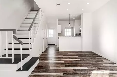 3801 14th St #902, Plano, TX 75074