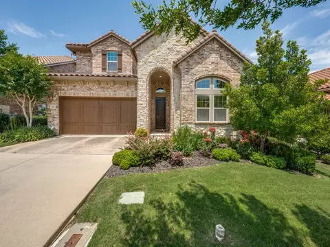 311 Palacio St, Irving, TX 75039