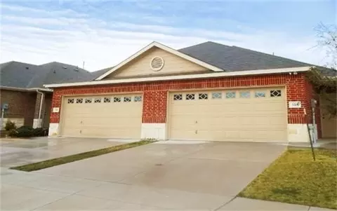 358 Armstrong Ln, Lavon, TX 75166