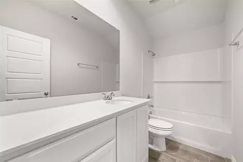 1918 Apache Cir, Cleburne, TX 76033 photo 7