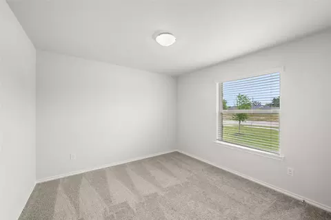 1918 Apache Cir, Cleburne, TX 76033 photo 5