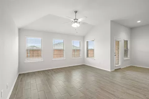 1918 Apache Cir, Cleburne, TX 76033 photo 16