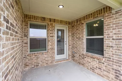 1918 Apache Cir, Cleburne, TX 76033 photo 27