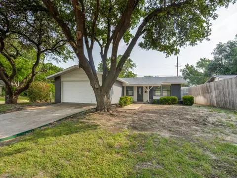 830 Loganwood Ave, Richardson, TX 75080