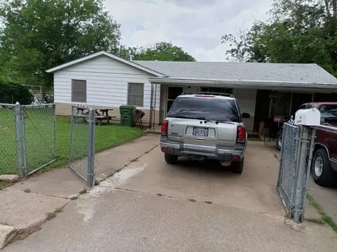 1208 E Se 2nd Ave, Mineral Wells, TX 76067