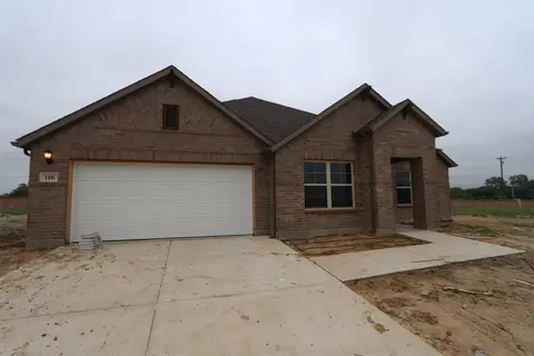 110 Hudson Ln, Justin, TX 76247