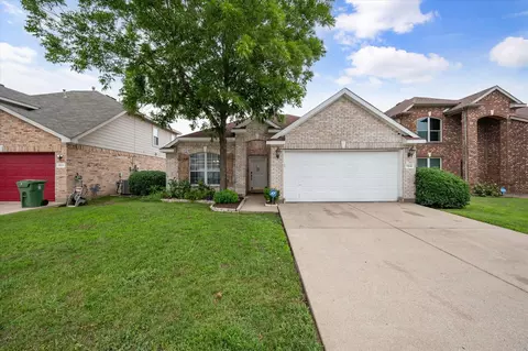 7515 Tin Cup Dr, Arlington, TX 76001
