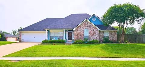 303 Heritage Dr, Bossier City, LA 71112