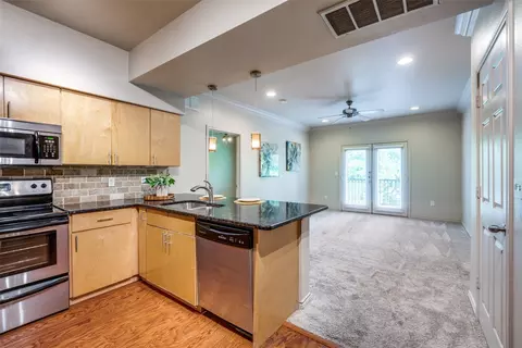 3102 Kings Rd #2203, Dallas, TX 75219