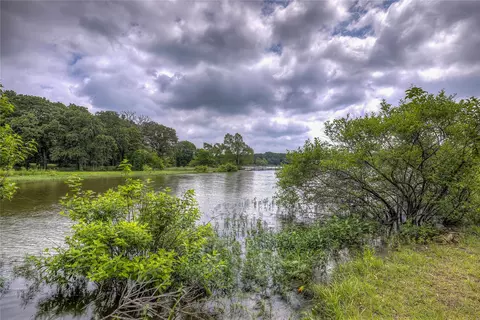 173 Club Park Ct, East Tawakoni, TX 75472