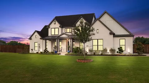 650 Reveille Run Rd, Waxahachie, TX 75167
