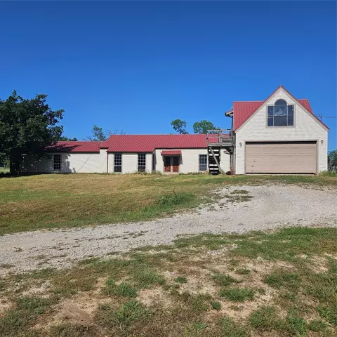 179 Inwood Trl, Azle, TX 76020