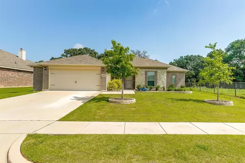1408 Glade Meadows Dr, Joshua, TX 76058