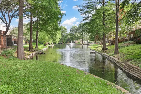 2971 Country Place Cir, Carrollton, TX 75006