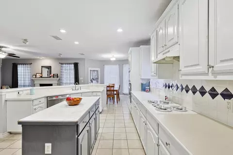 Kitchen - 306 Longview Dr, Keller, TX 76248 photo 3 of 3